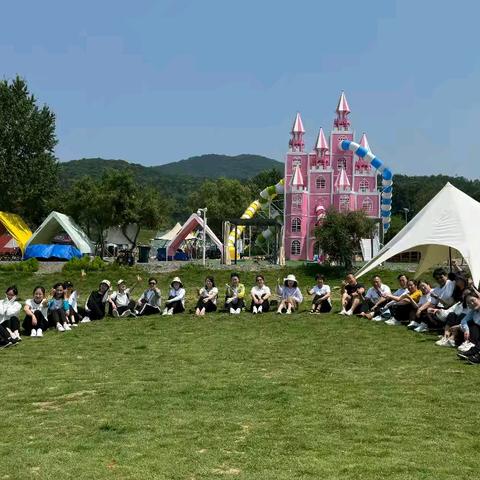 追寻抗战足迹 牢记党风党纪——丰满区小白山乡中心小学校党支部庆“七一”主题党日活动