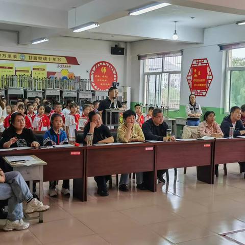 红歌嘹亮颂祖国 童心飞扬展风采——张家庄小学“迎国庆”歌咏比赛