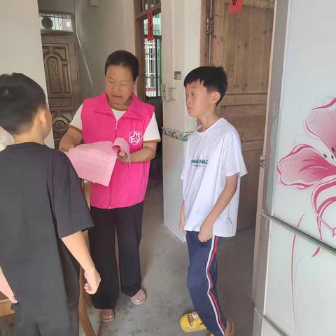 上溪村文明实践站开展森林防火守卡及宣传活动