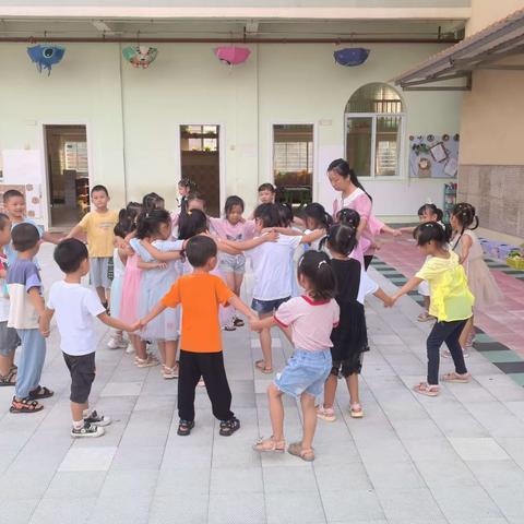 寨底启智幼儿园大班第四周精彩花絮——快乐的早操