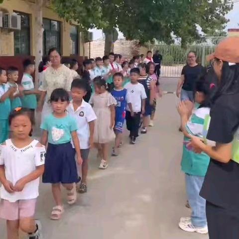你好呀，一年级！——道口铺中心学校陈化屯小学一年级新生入学教育