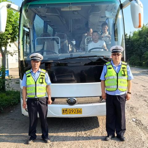 【警车护考  温情助梦】 ‍——绥棱县交警大队为绥中乡学校初中学业水平测试护航