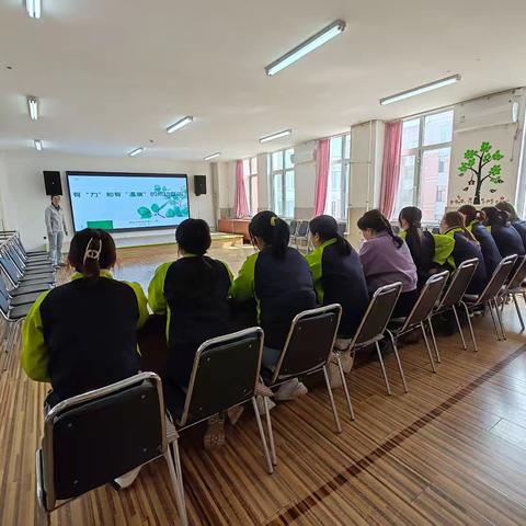 有“力”和有“温度”的师幼互动 ———兰海燕学前教育名师工作室成员发挥引领作用纪实
