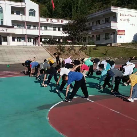 阳光体育，运动飞扬—— 2024年苏区镇永坑小学举行春季一分钟跳绳比赛