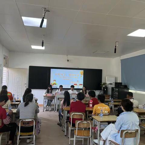 2025年春苏区镇永坑小学六年级家长会活动简讯