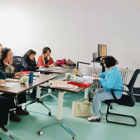 执笔绘心，共绘社区暖秋 | 文化西路社区“黄河大集”进社区彩铅绘画系列活动首课圆满举行