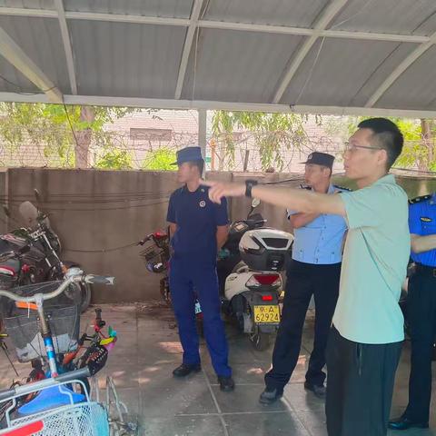 情理并举解民忧 联合清理车棚焕新颜