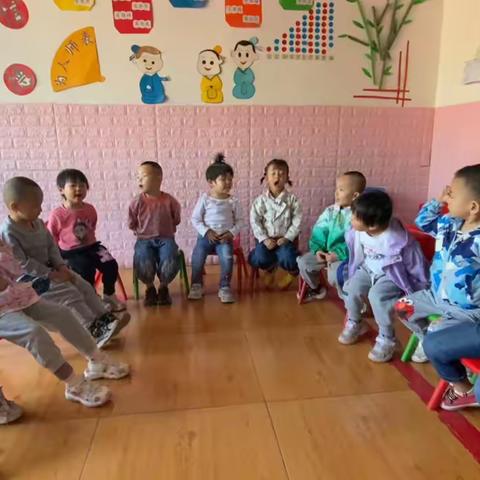 【育人幼儿园】小二班小朋友一周精彩瞬间回顾🌸👏👏 👏