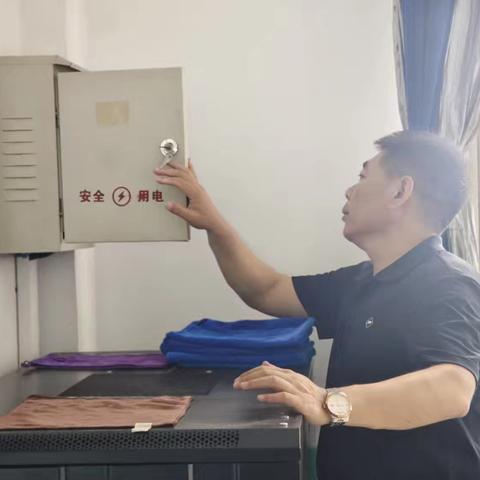 筑牢安全防线，守护平安假期丨我校开展安全大检查与假前安全主题班会