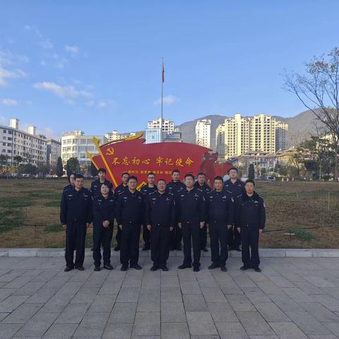 瞻仰红色基地，传承革命精神