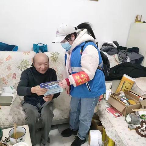 【高新细柳】网格员开展反诈宣传工作