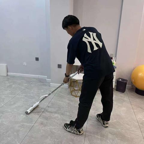 通辽市新世纪学校高中部冬雪班五月下大周假期德育作业