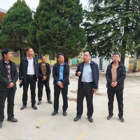市委常委、组织部部长田红方到故县镇指导软弱涣散村整顿工作