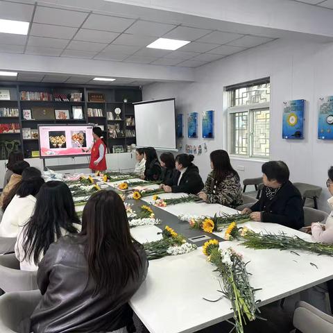 巾帼绽芳华 巧手筑美好——五台街道西街社区开展庆“三八”主题活动