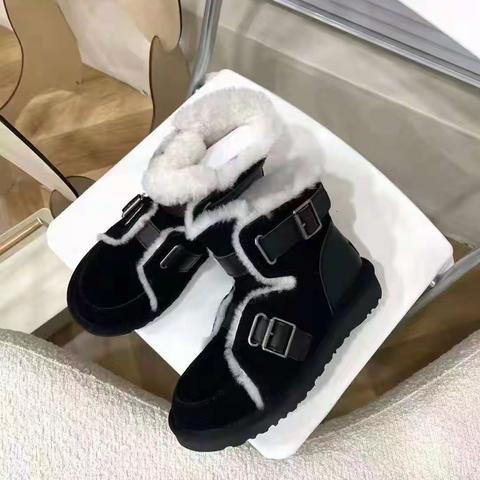 卖了几年的河南桑坡ugg开拼，拿编号下单，非质量问题不退不换，两件包邮偏远补运费差价哦！