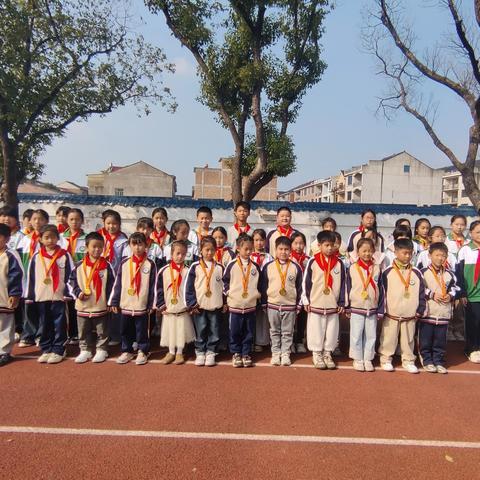 霜染初冬，值守暖校园——洋口小学第十二周值周总结