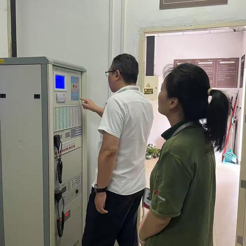 葛店店 2025年 9 月 22日开展中秋，国庆双节前安全检查