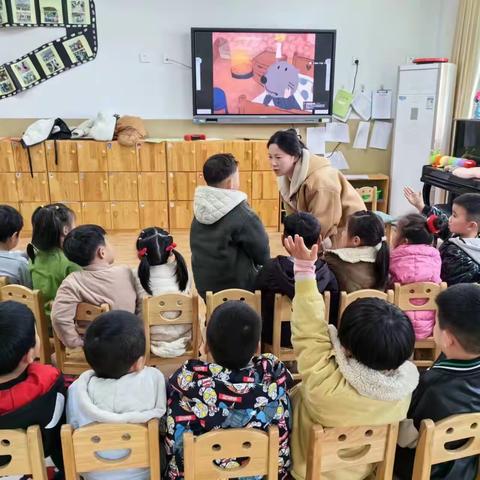 一人一课一亮点，深耕教学促成长———城南幼儿园教师“一人一课”教研活动