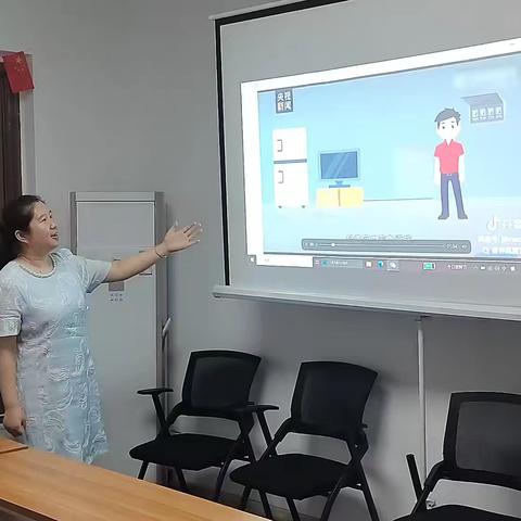 社区防汛“不打烊”，筑牢安全“防护网”