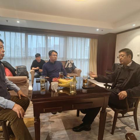 县委常委、政府常务副县长胡延峰带队到上海、安徽、江苏等地开展招商活动