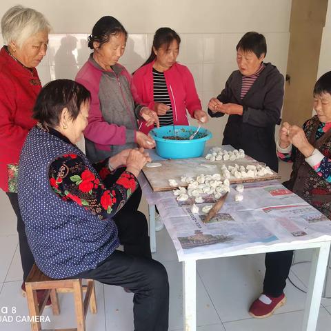 阵阵饺子香  浓浓重阳情