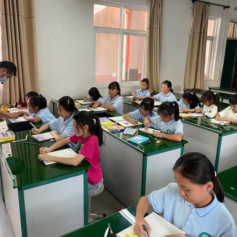 东化小学宁先美术社团活动实录