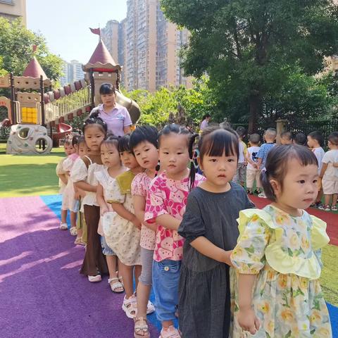 爱上幼儿园 快乐每一天——睿三班