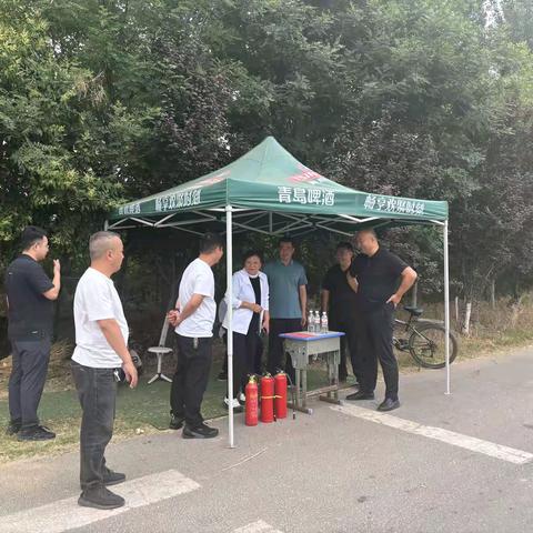 6月7日下午，区人大常委会党组书记、主任孔素贞到滨河街道督导重点工作开展情况