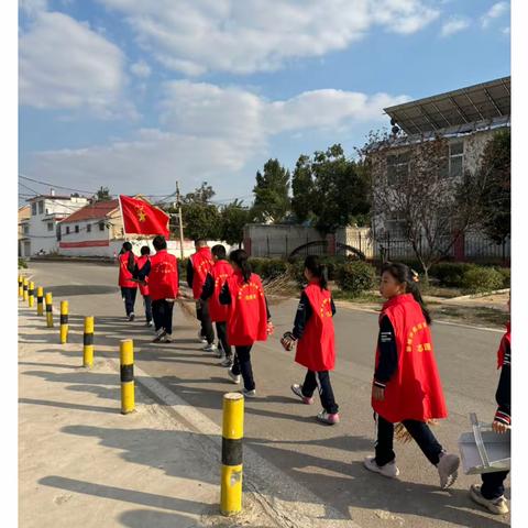 高举队旗跟党走，争做新时代好少年——邹城市看庄镇王楼小学“争做新时代好少年”活动简报