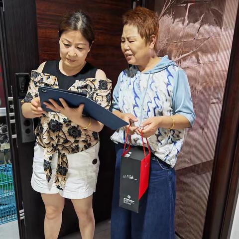 府秀社区开展劳动力调查入户工作