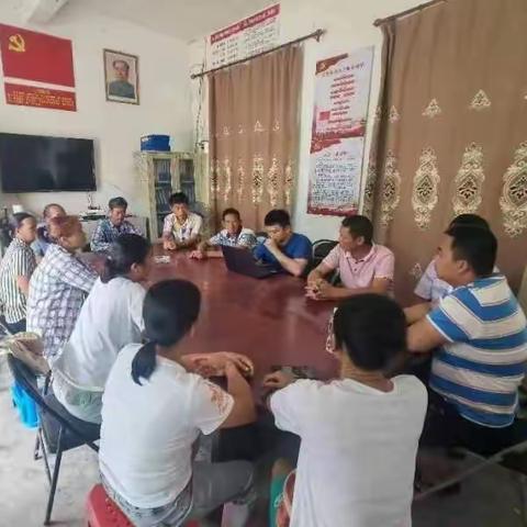 2023年8月23日海南大华园律师事务所王端木律师到皇桐群城村委会进行关于《民法典》的法律讲座