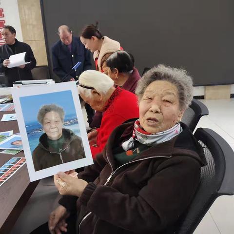 北文峰街社区开展“阳光公益 最美微笑”免费拍照活动