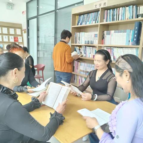 北文峰街社区举办“书香润心灵 阅读悦生活”读书活动