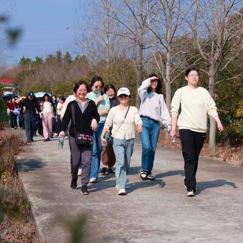 玄武支行开展2025年“三•八”国际妇女节活动
