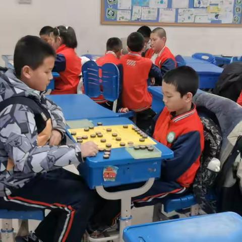 楚河汉界燃烽火，少年棋手展锋芒 ——库尔勒市梨香小学中国象棋社团学期赛活动纪实