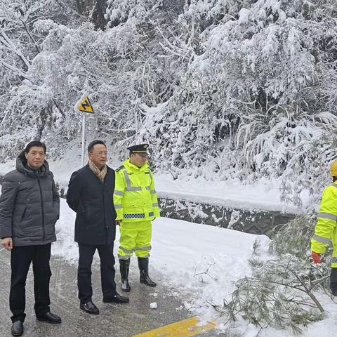 以雪为令，铁军战风雪，雪停路通，瑞雪融民心（副本）