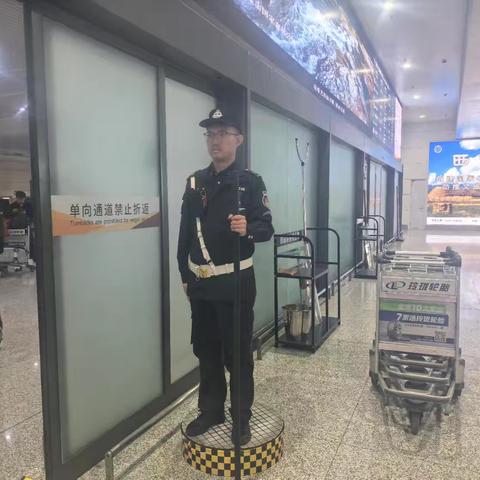 筑牢安全防线，传递旅途温情