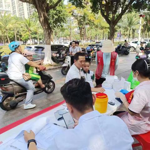 【琼山基层治理】府城街道墨客社区开展“7.11世界人口日 ，共同来关注"宣传服务活动