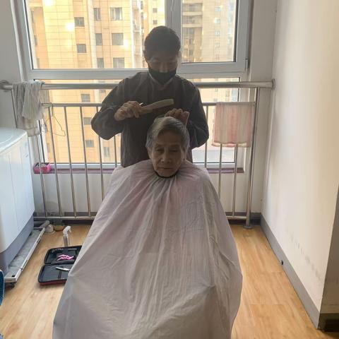 文旅智慧生活公司开展“居家养老入户”服务