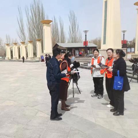 抵制非法使用人民币图样，维护人民币形象 ——建行格尔木市分行开展“规范人民币图样使用”宣传活动