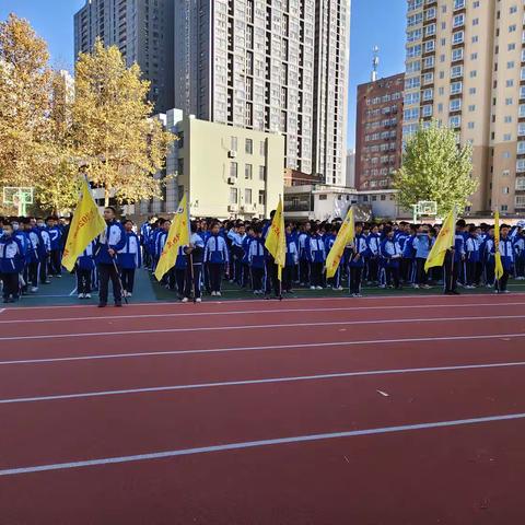 "跃动青春，绳采飞扬" ——初一年级阳光体育趣味运动会