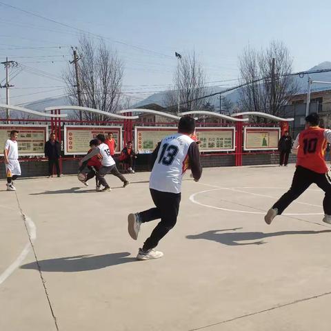 桐峪社区首届春季群众运动会