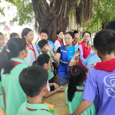 护苗专项行动|团新村镇委联合开展网络安全进校园宣传活动