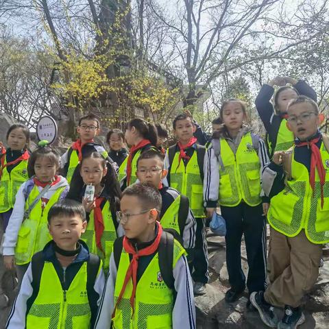 马蹄莲小学二年五班 ﻿文瀛公园研学活动