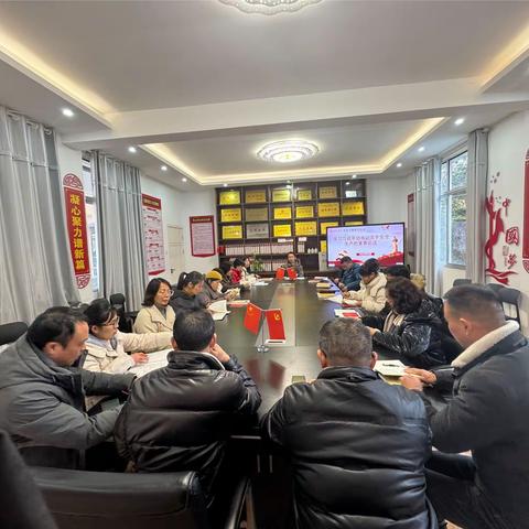 展先锋作用 护万家平安——弋阳县逸夫小学党支部开展二月主题党日活动