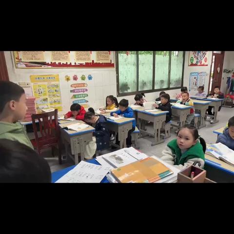 小小少年 大大能量 亲子同行 乐动未来 亲子运动会 人民路小学一年二班
