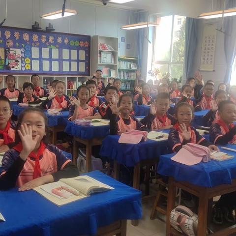 展班级文化，创文明班级，建健康、快乐、和谐的家园--中宁九小四（1）班班级文化建设解说活动。