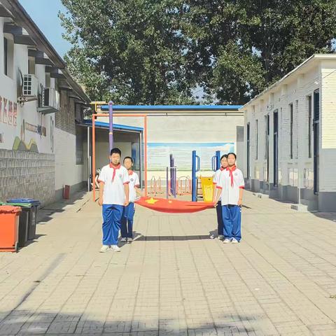 学习新思想 做好接班人——一亩泉镇南奇学校升旗仪式