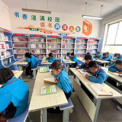 花开在春天，书长在心里——临夏县榆林中心小学“书香陇原”阅读周活动
