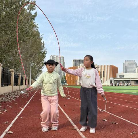 花样跳绳社团：跃动的青春旋律
